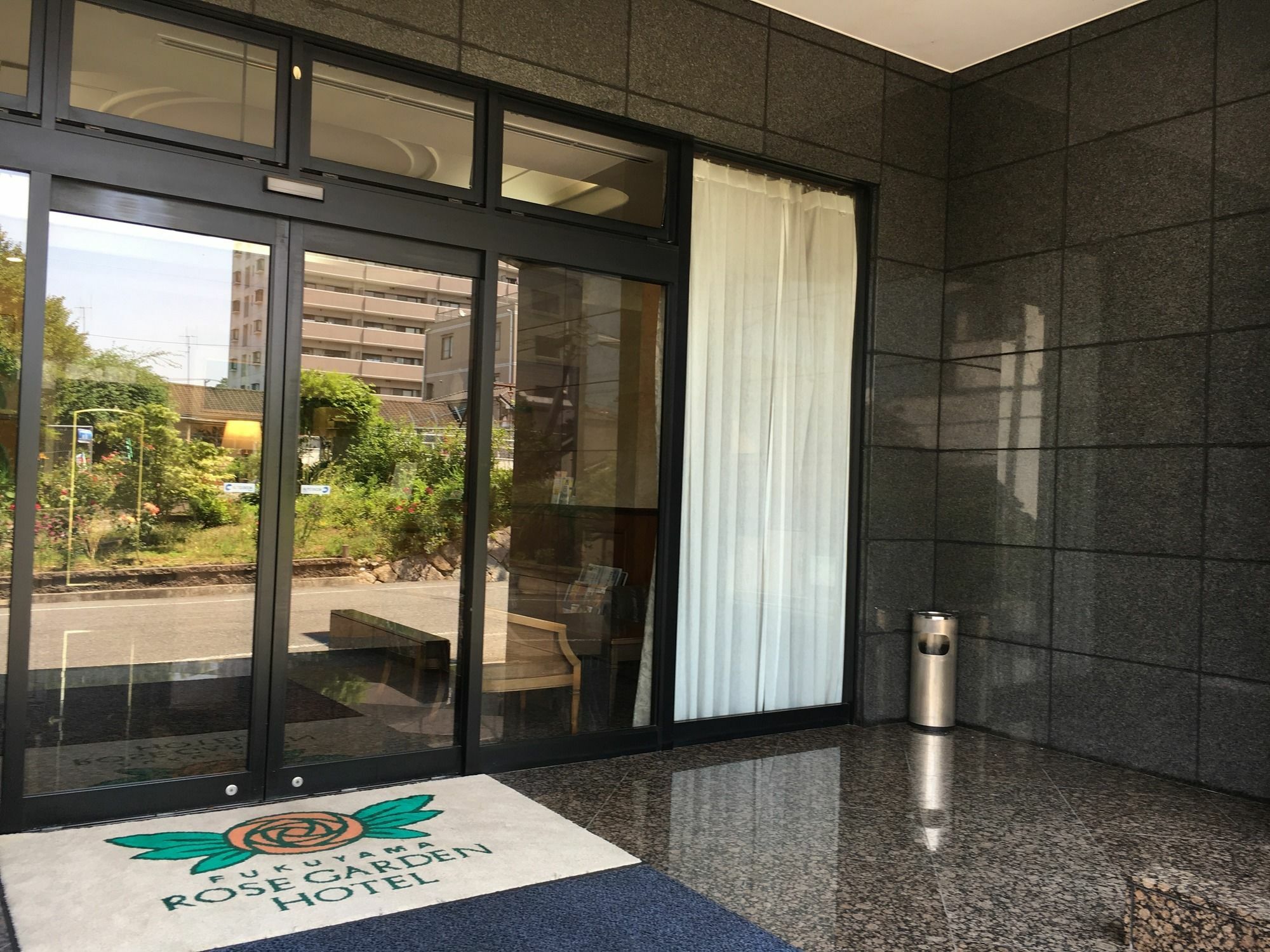 Fukuyama Rose Garden Hotel エクステリア 写真